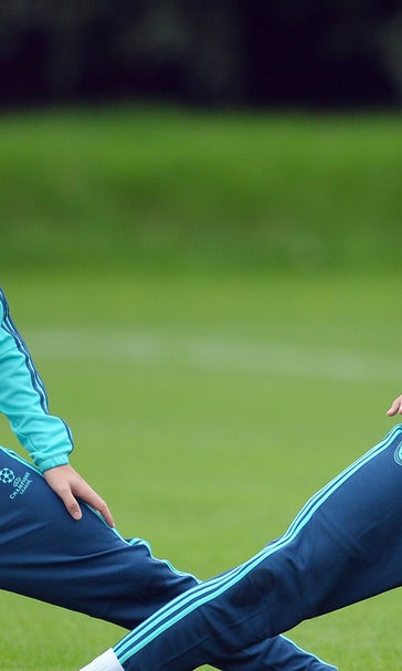Hiddink says Costa and Oscar confrontation over in seconds